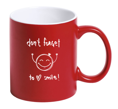 Порцеланова чаша с гравиран надпис don't forget to smile
